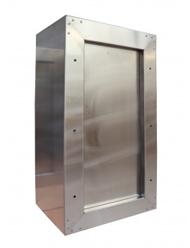 Genieteter Vitrine mit Gitter